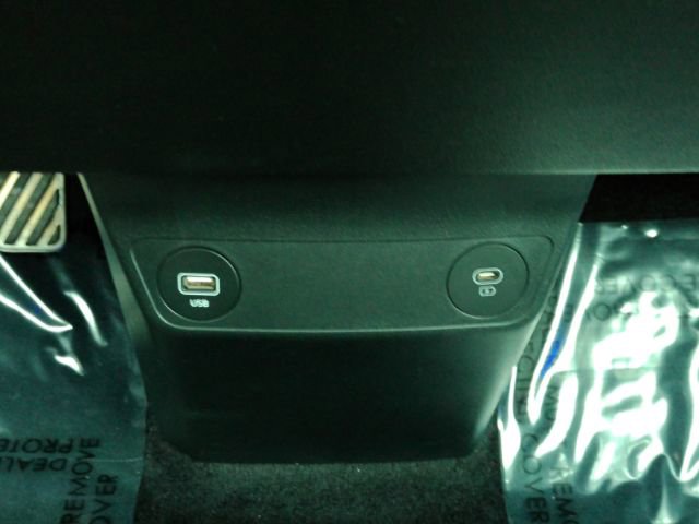 Used 2023 Kia EV6 GT-Line w/ GT-Line Suede Seat Package image 47