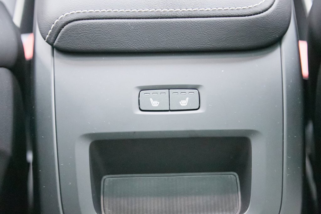 Certified 2023 Volvo XC60 T8 Polestar image 32