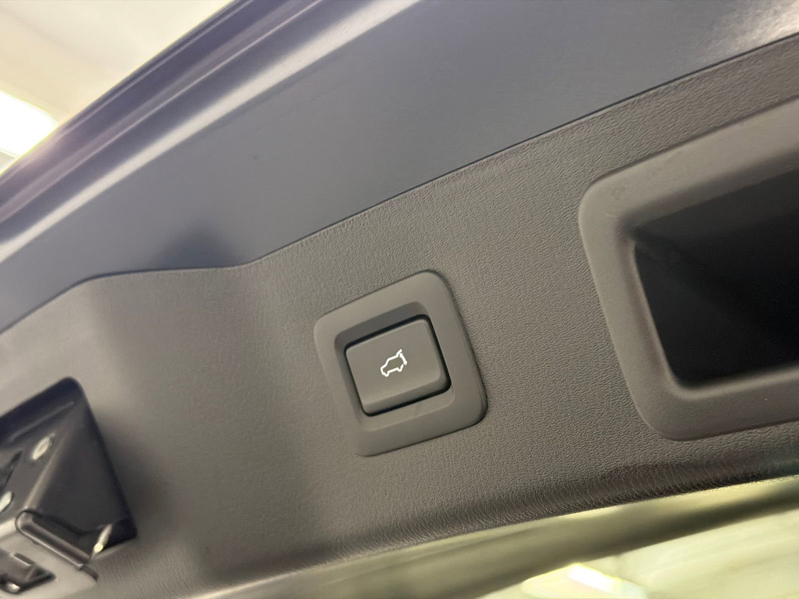 Certified 2025 MAZDA CX-5 Carbon Edition image 9