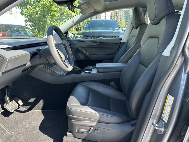 Used 2026 Tesla Model Y AWD image 19