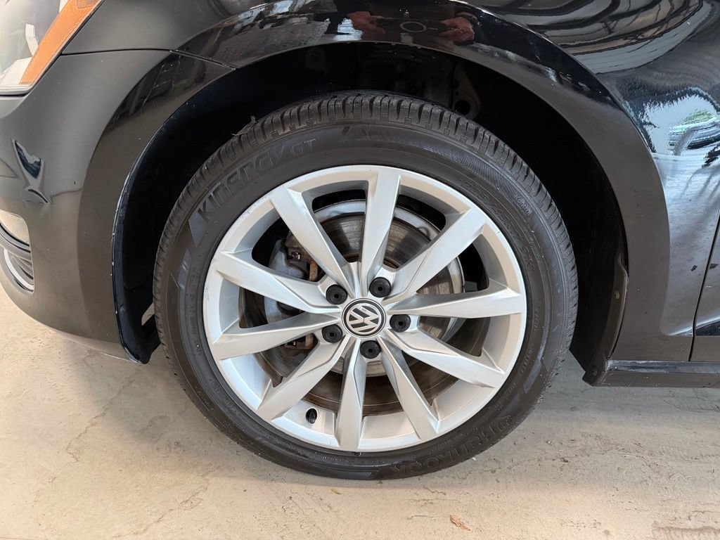 Used 2016 Volkswagen Golf SE FWD image 31
