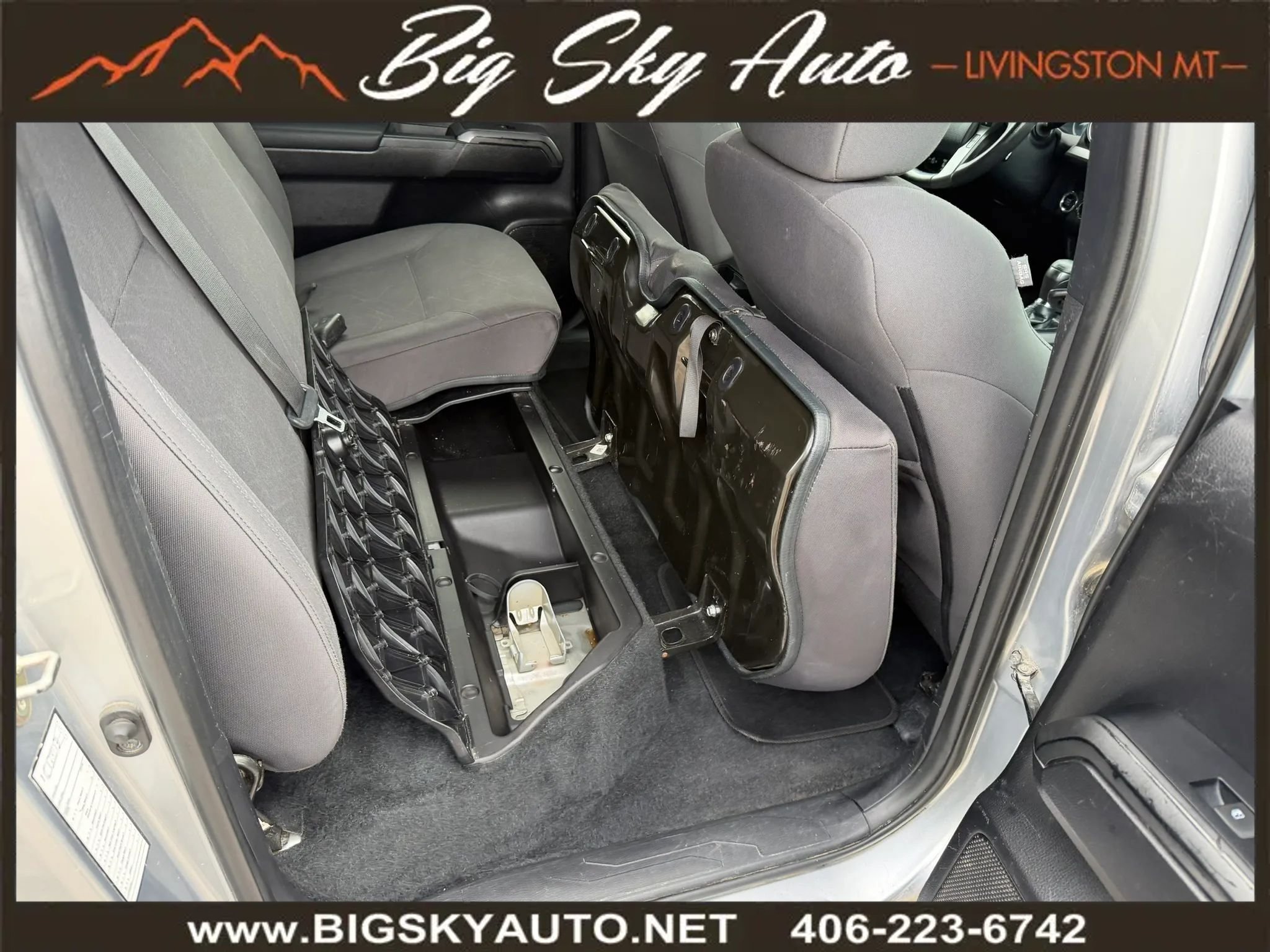 Used 2019 Toyota Tacoma TRD Off-Road w/ Technology Package AWD/4WD image 24