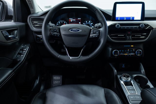 Used 2022 Ford Escape SEL image 3