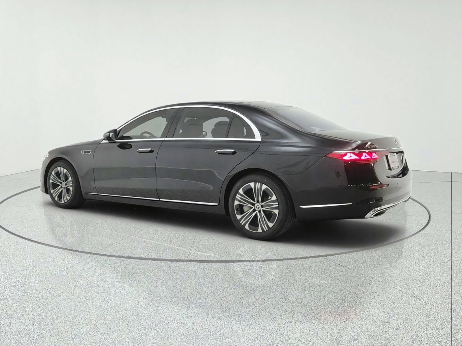 New 2027 Mercedes-Benz S 580 4MATIC Sedan image 7