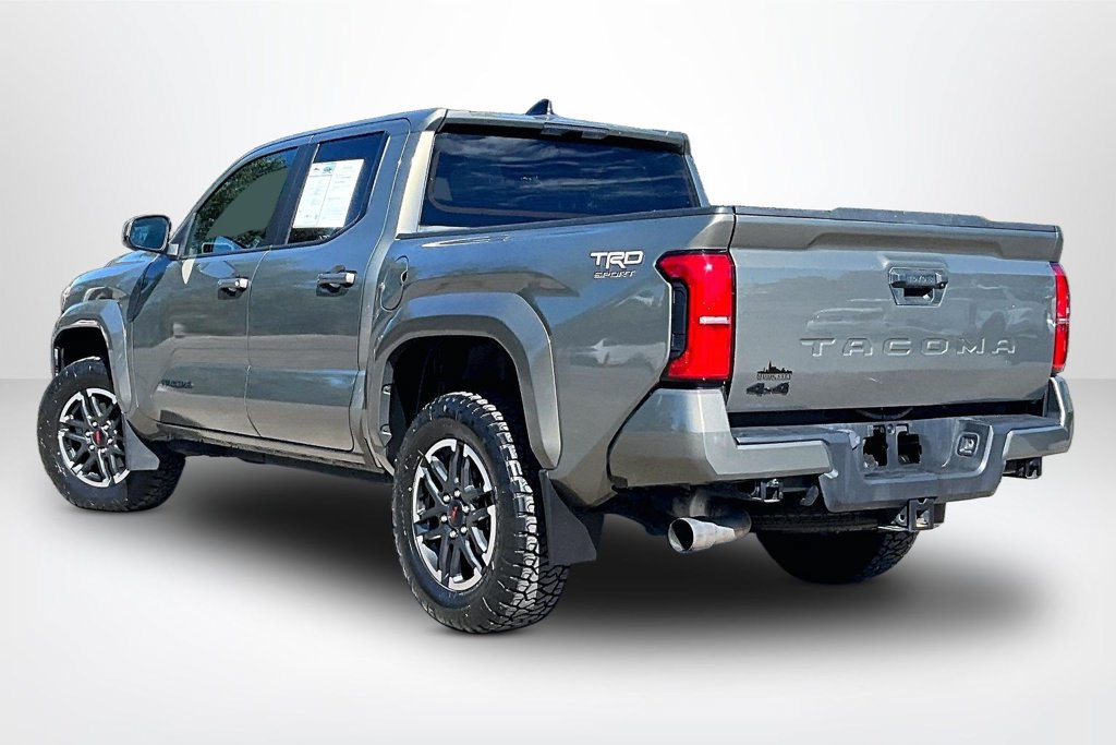 Used 2024 Toyota Tacoma TRD Sport AWD/4WD image 5
