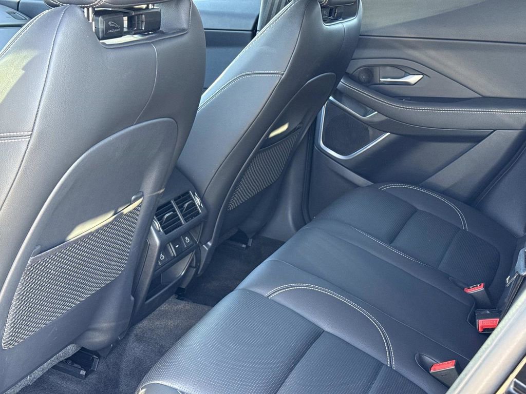 Used 2024 Jaguar E-PACE R-Dynamic SE image 12