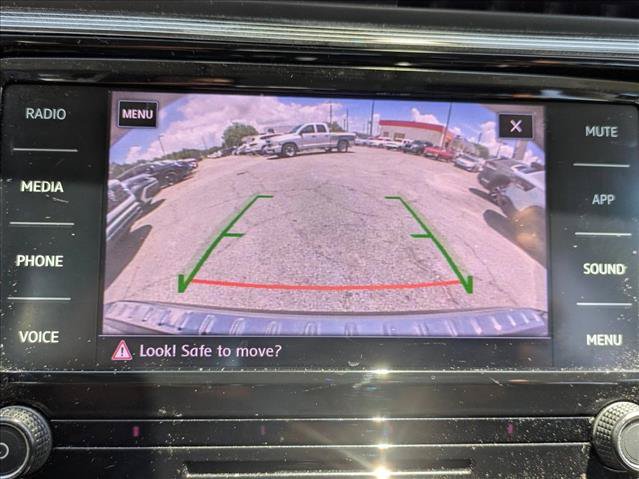 Used 2020 Volkswagen Passat 2.0T R-Line FWD image 12