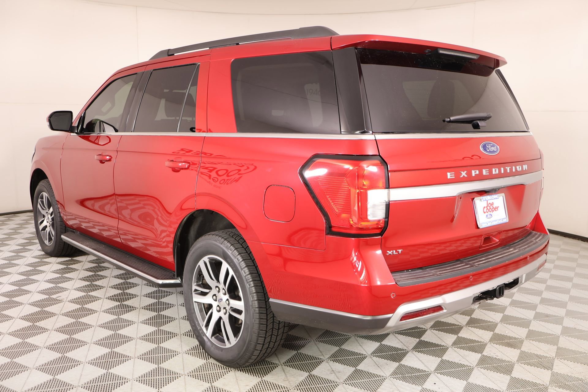 Used 2022 Ford Expedition XLT RWD image 24