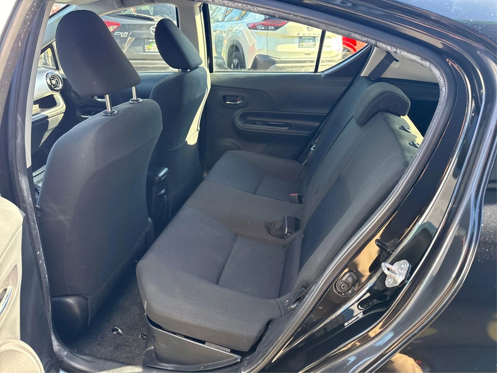 Used 2016 Toyota Prius C Two image 10