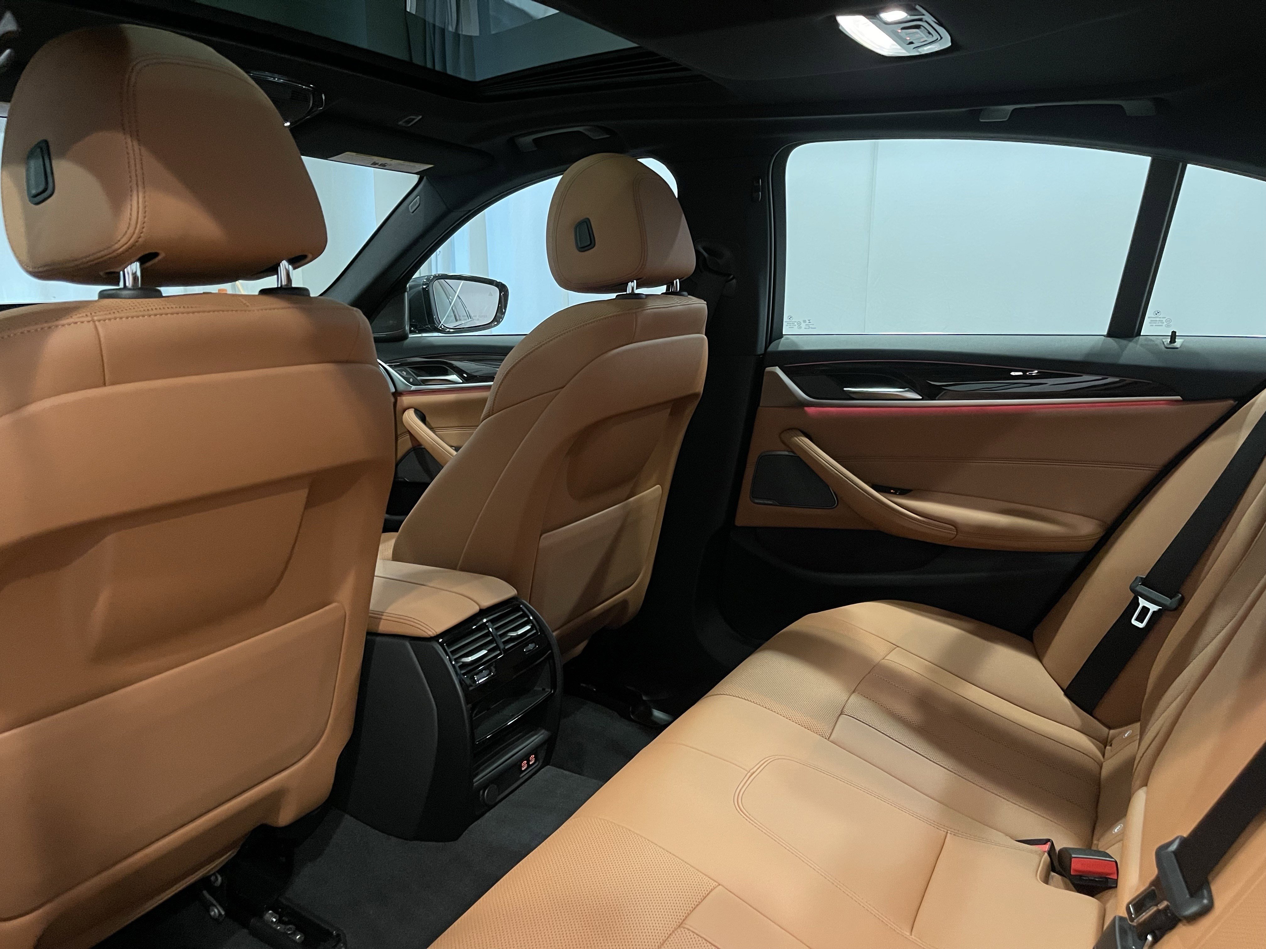 Certified 2023 BMW 540i xDrive w/ Premium Package image 23