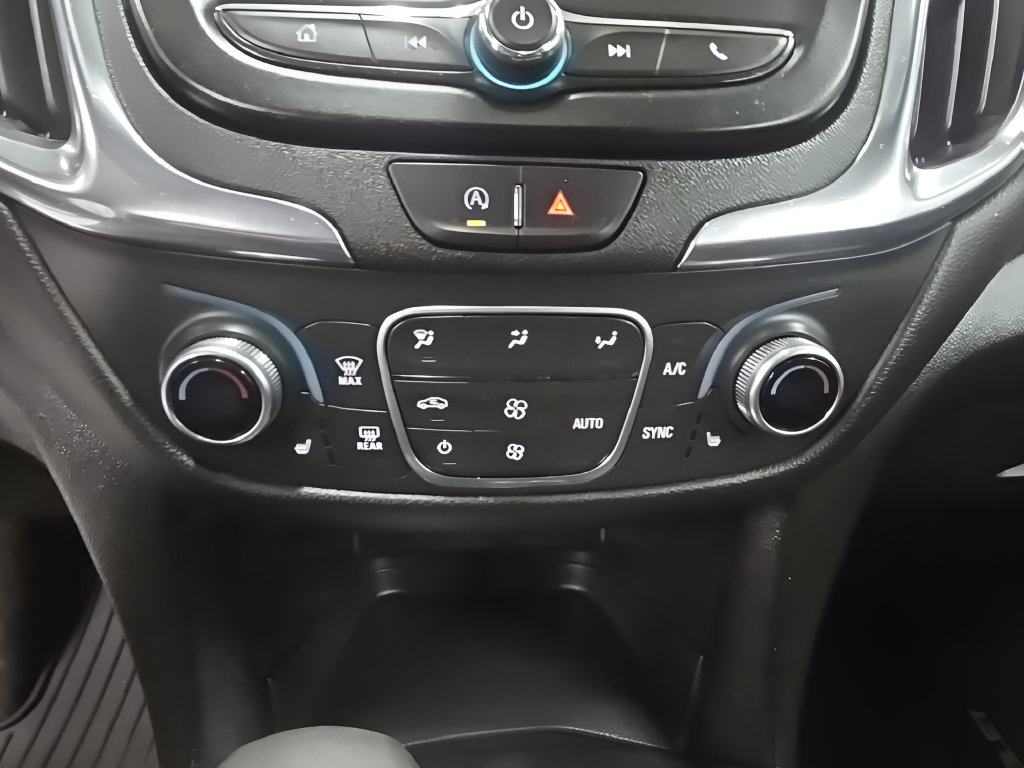 Used 2024 Chevrolet Equinox LT w/ Driver Convenience Package AWD/4WD image 33