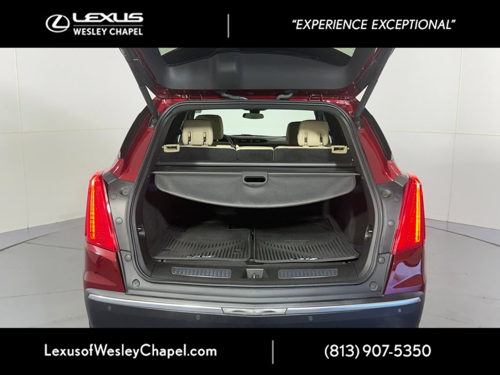 Used 2017 Cadillac XT5 Premium Luxury w/ Driver Assist Package FWD image 6