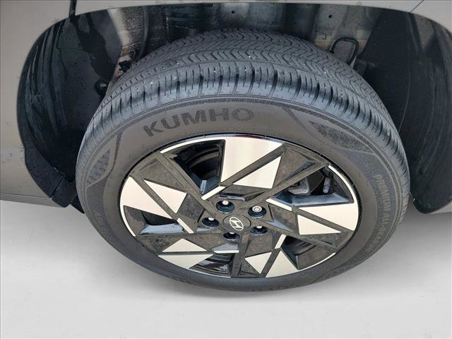 Used 2024 Hyundai Kona SEL w/ Convenience Package image 12