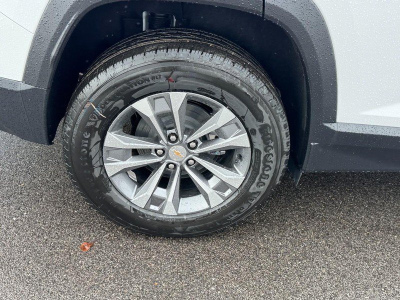 New 2027 Chevrolet Equinox LT FWD image 24