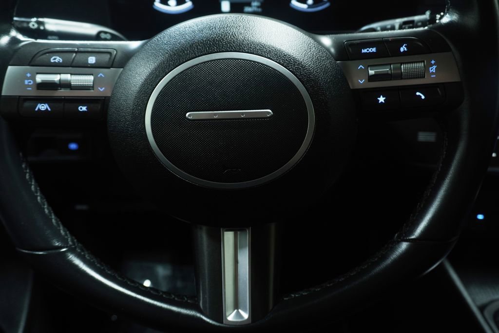 Used 2024 Hyundai Kona SEL image 16