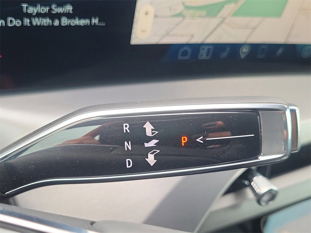 New 2026 Cadillac Vistiq Sport image 25