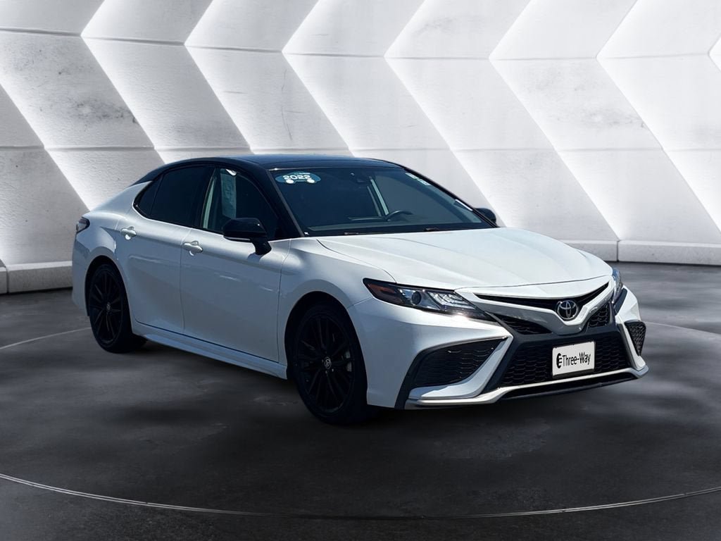 Used 2022 Toyota Camry XSE w/ Carpet Mat Package (TMS) FWD image 7