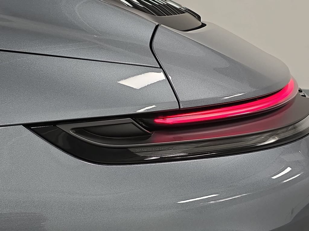 Certified 2026 Porsche 911 Targa 4 GTS AWD/4WD image 29