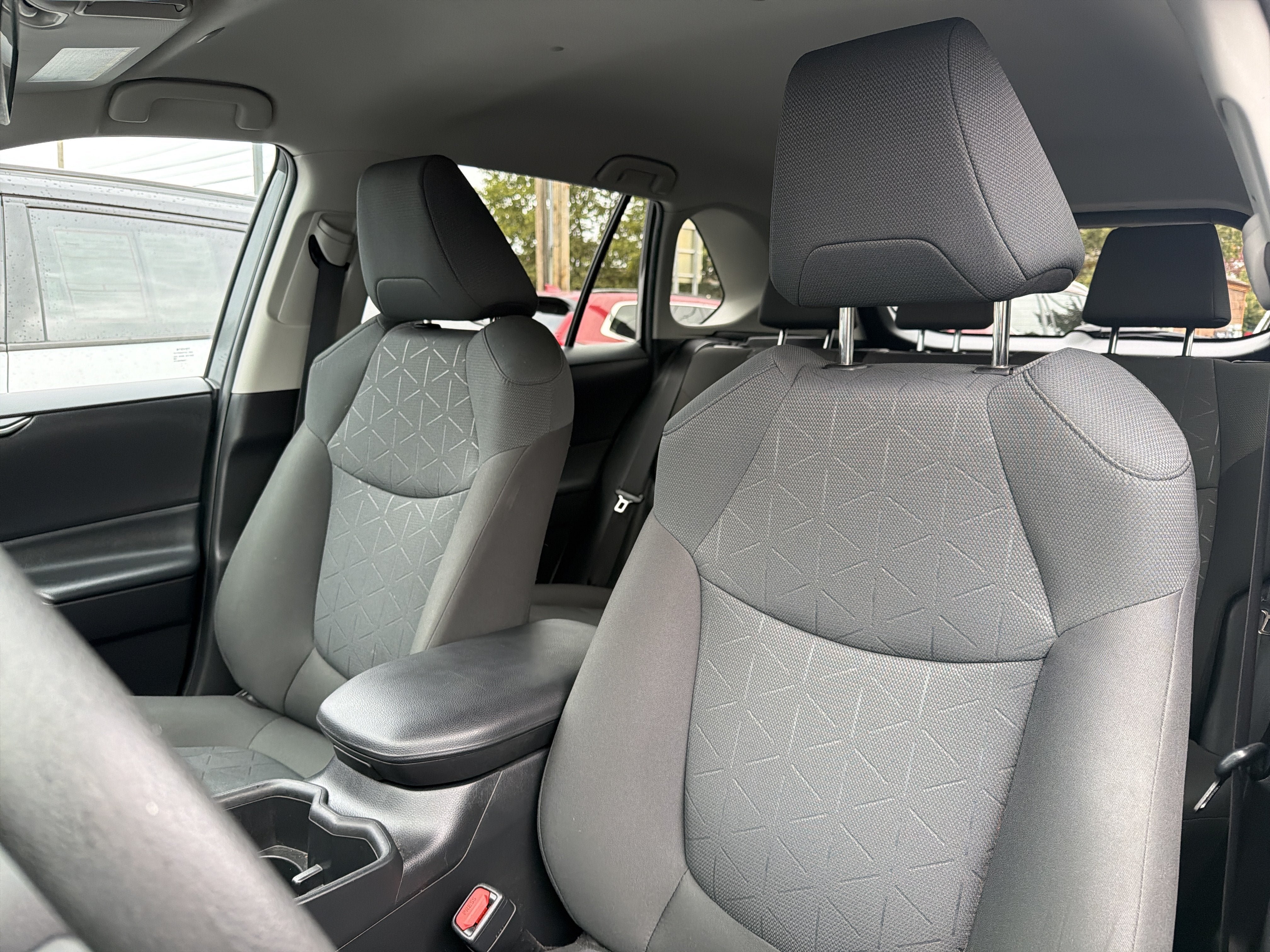 Used 2023 Toyota RAV4 XLE AWD/4WD image 16