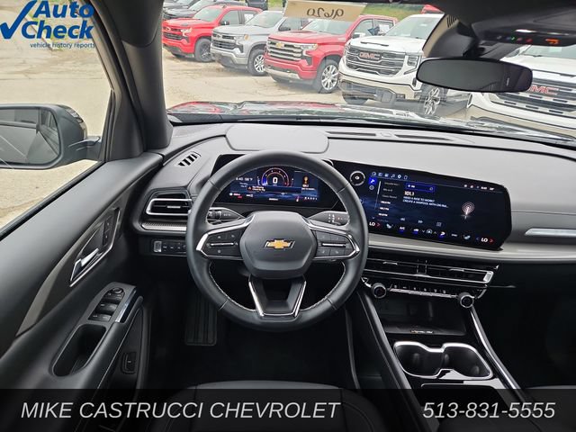 Used 2026 Chevrolet Traverse LT AWD/4WD image 11