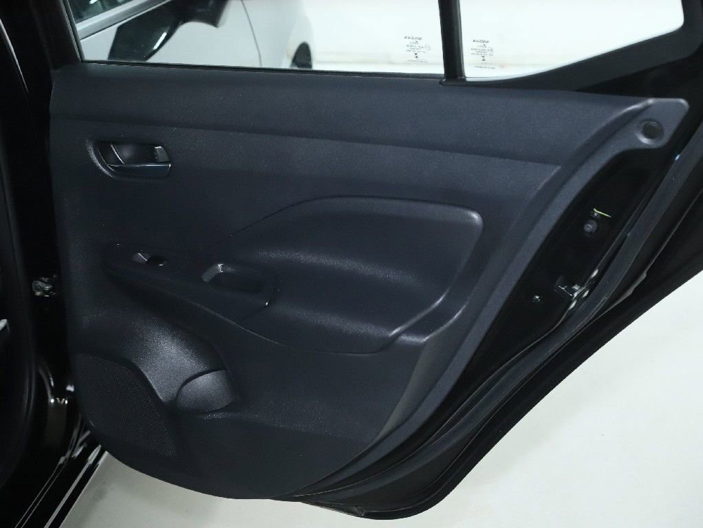 Used 2025 Nissan Versa SV FWD image 29