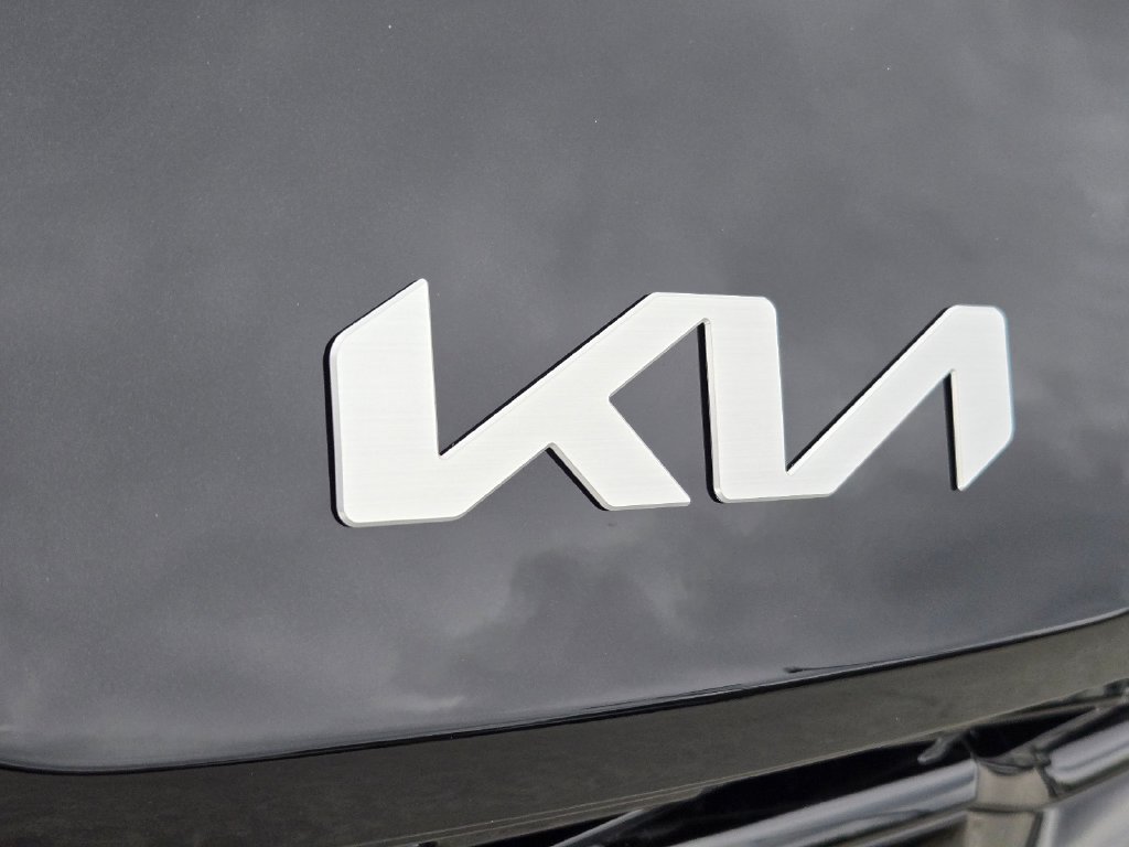 New 2027 Kia K5 GT FWD image 5