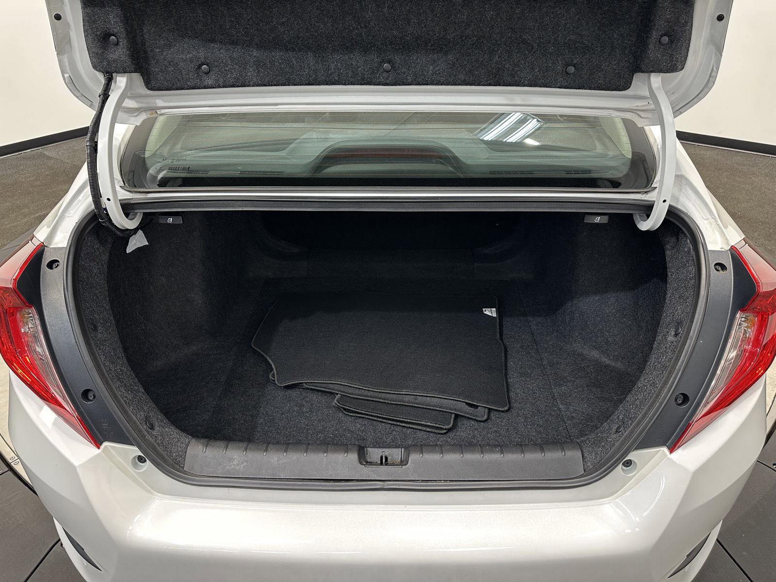 Used 2020 Honda Civic EX image 27