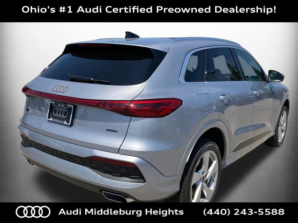 Certified 2025 Audi Q5 Premium w/ Convenience Package AWD/4WD image 3