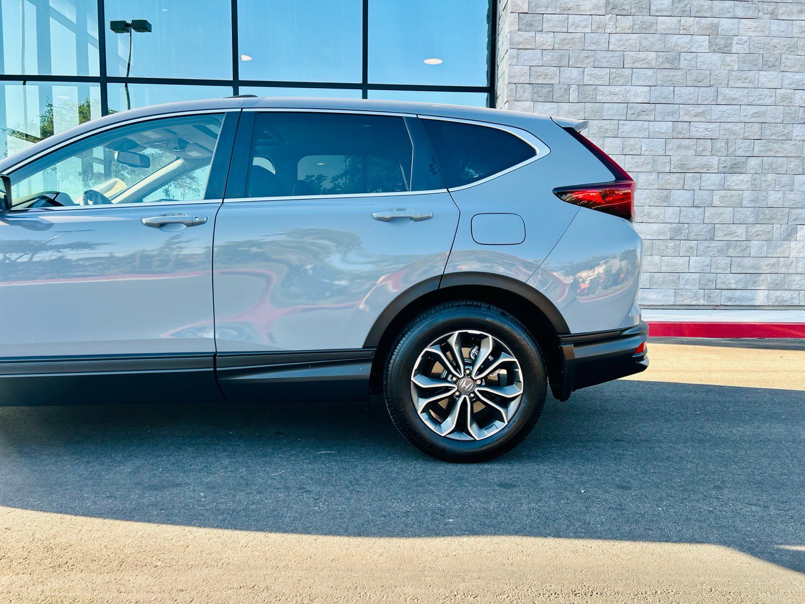 Used 2021 Honda CR-V EX-L image 8