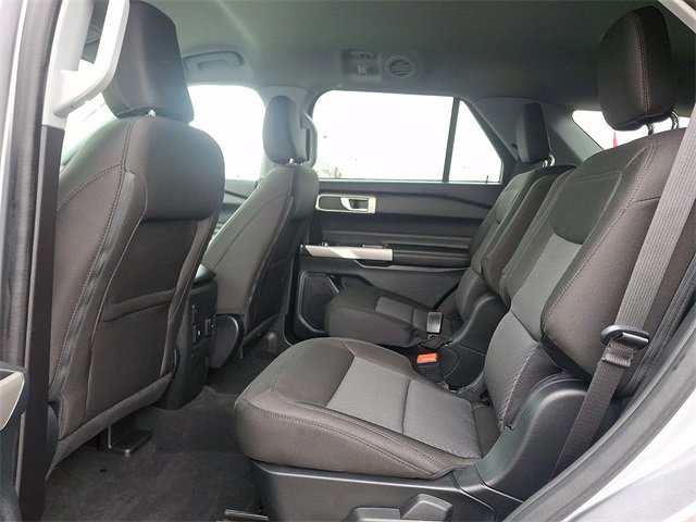Used 2022 Ford Explorer XLT image 9