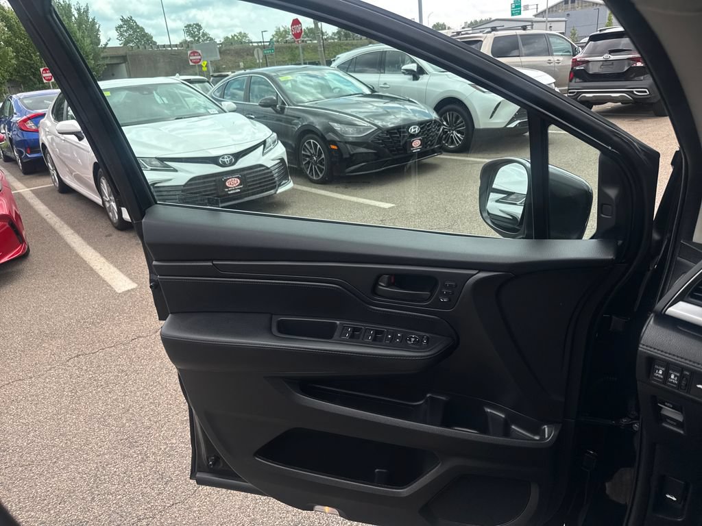 Used 2025 Honda Odyssey EX-L image 34