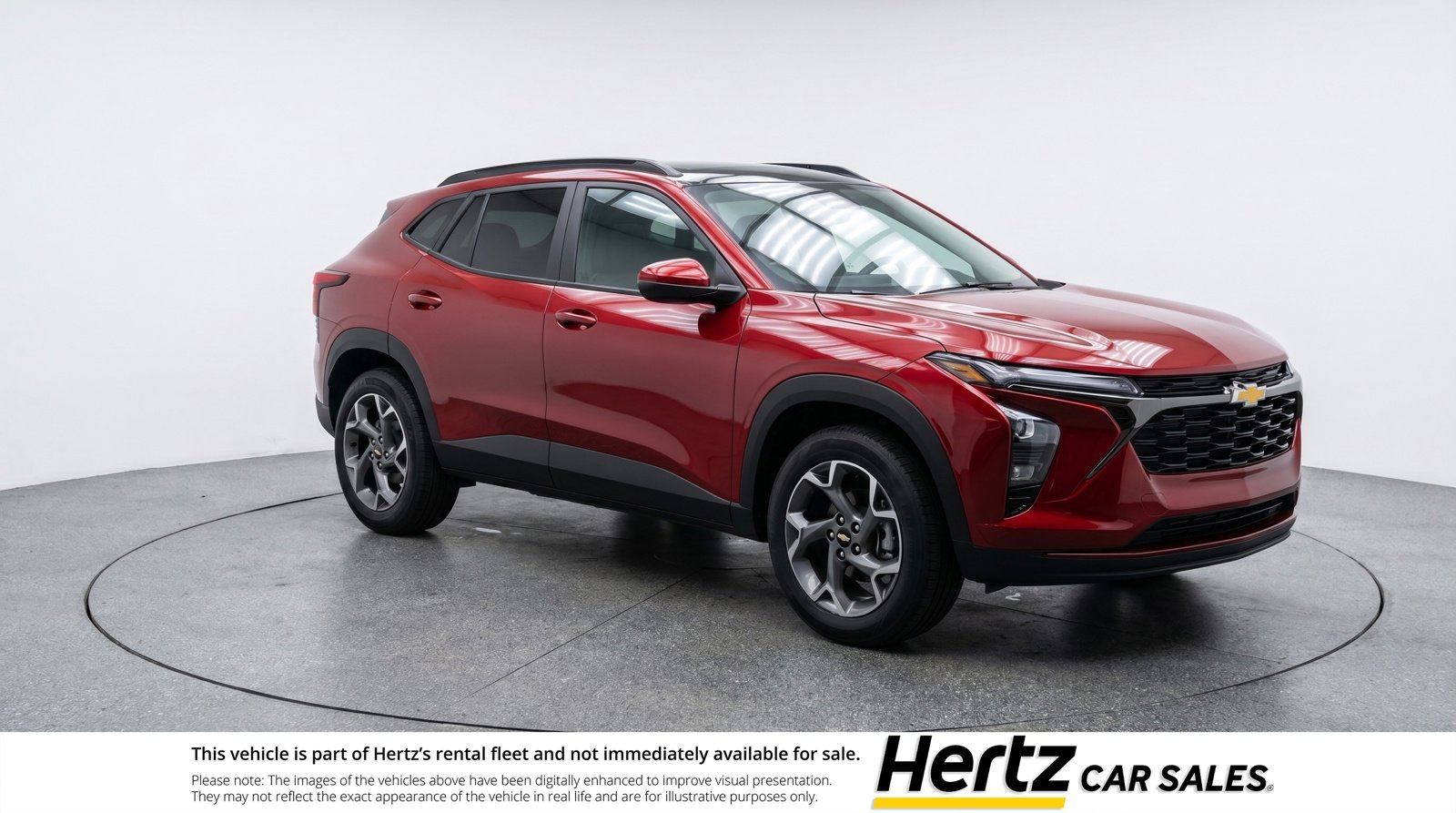 Used 2025 Chevrolet Trax LT FWD image 1