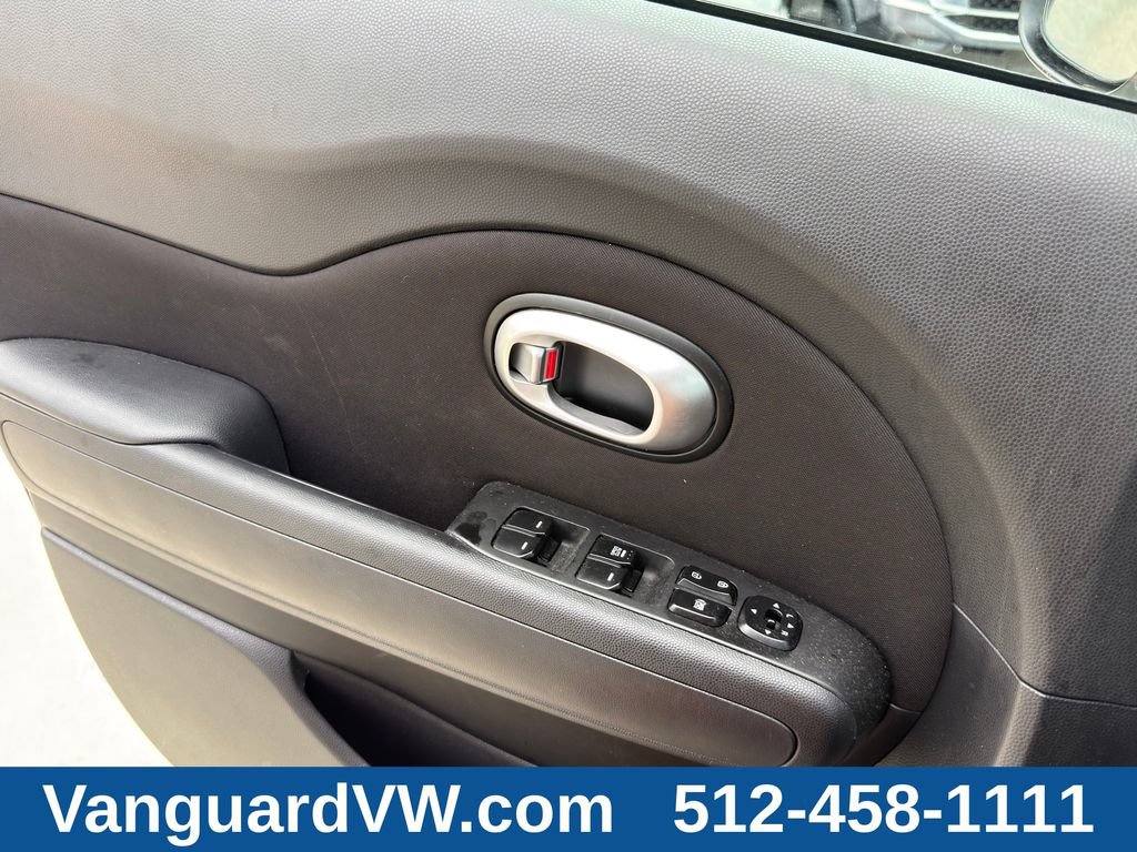 Used 2016 Kia Soul FWD image 26