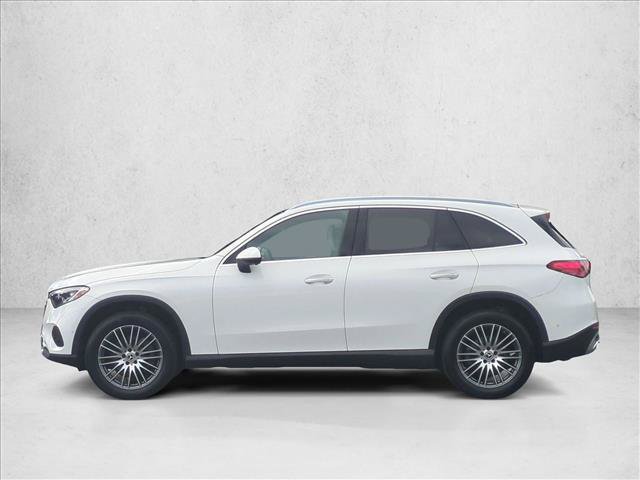 Used 2024 Mercedes-Benz GLC 300 4MATIC image 9