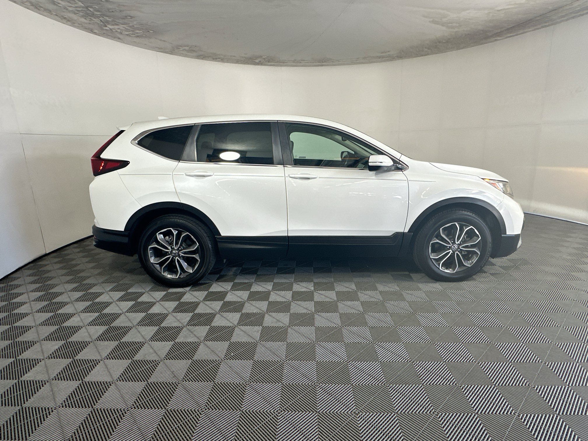 Used 2020 Honda CR-V EX-L image 2