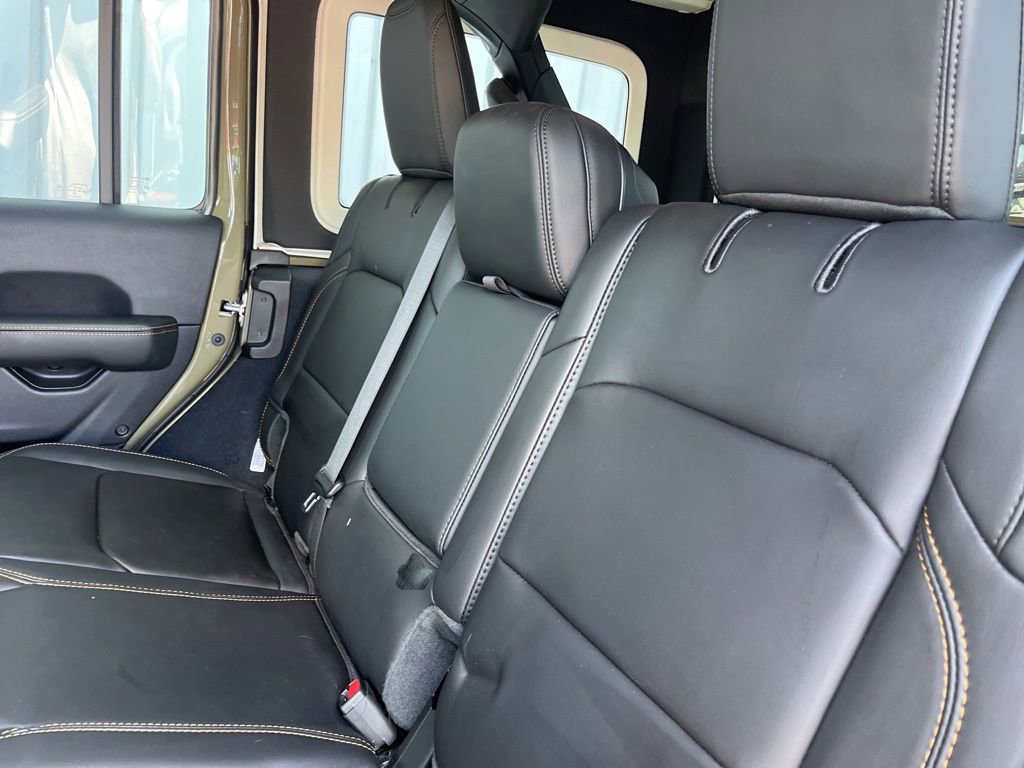 Used 2025 Jeep Wrangler Unlimited Rubicon 392 AWD/4WD image 44