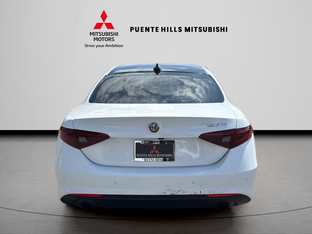 Used 2022 Alfa Romeo Giulia Ti RWD image 6