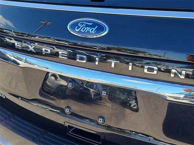 Used 2024 Ford Expedition Max Limited image 9