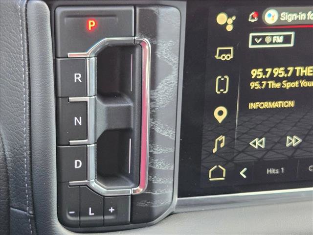 Used 2023 GMC Yukon Denali w/ Advanced Technology Package image 12