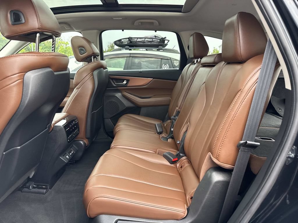 Used 2023 Acura MDX SH-AWD w/ Technology Package image 11
