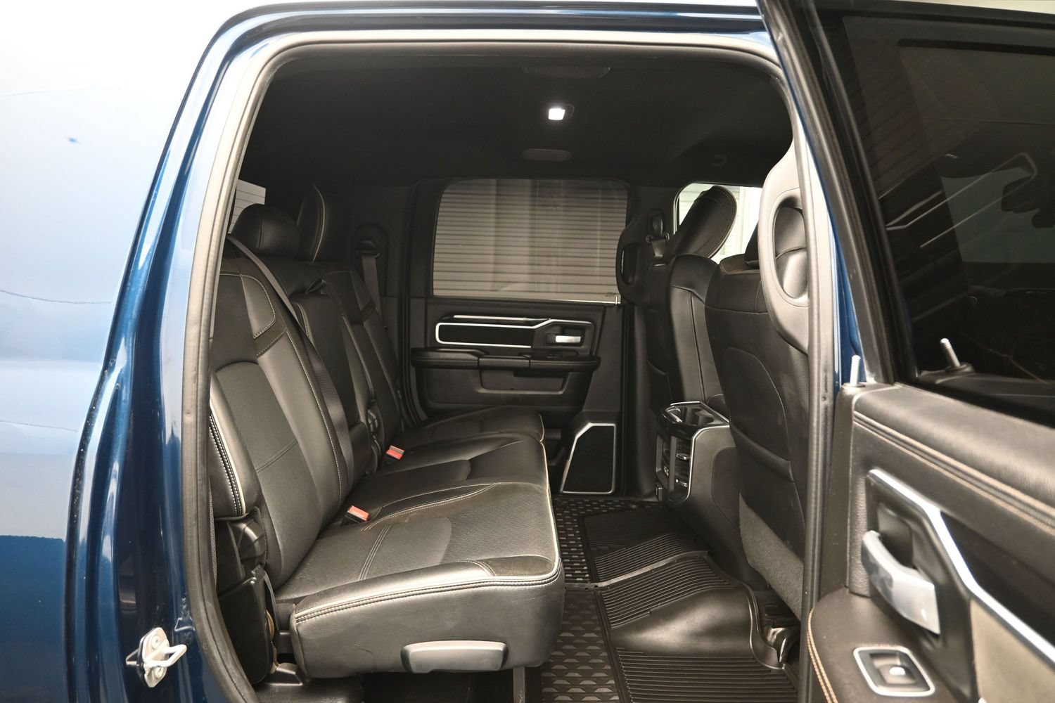 Used 2020 RAM 2500 Laramie AWD/4WD image 12