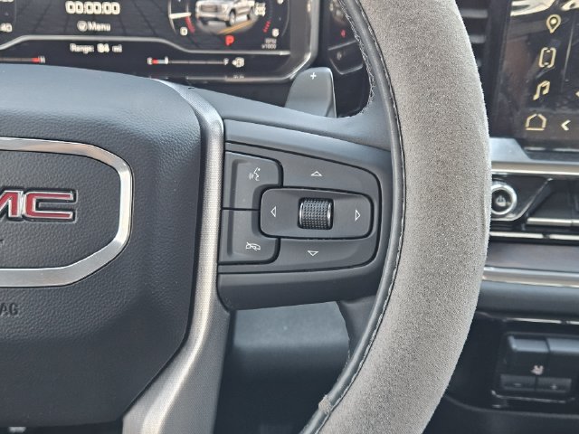 Used 2024 GMC Sierra 1500 SLT AWD/4WD image 28