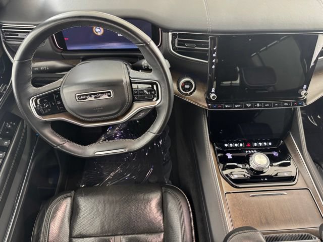 Used 2023 Jeep Grand Wagoneer Series II AWD/4WD image 24