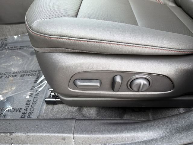 New 2026 Chevrolet Trax RS w/ Sunroof Package image 23