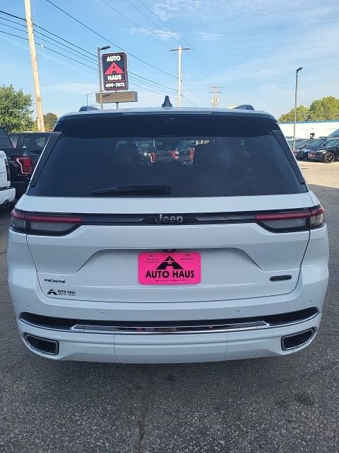 Used 2023 Jeep Grand Cherokee Overland w/ Advanced Protech Group III image 25