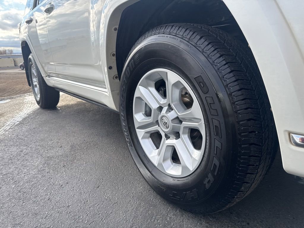 Used 2016 Toyota 4Runner Limited image 7