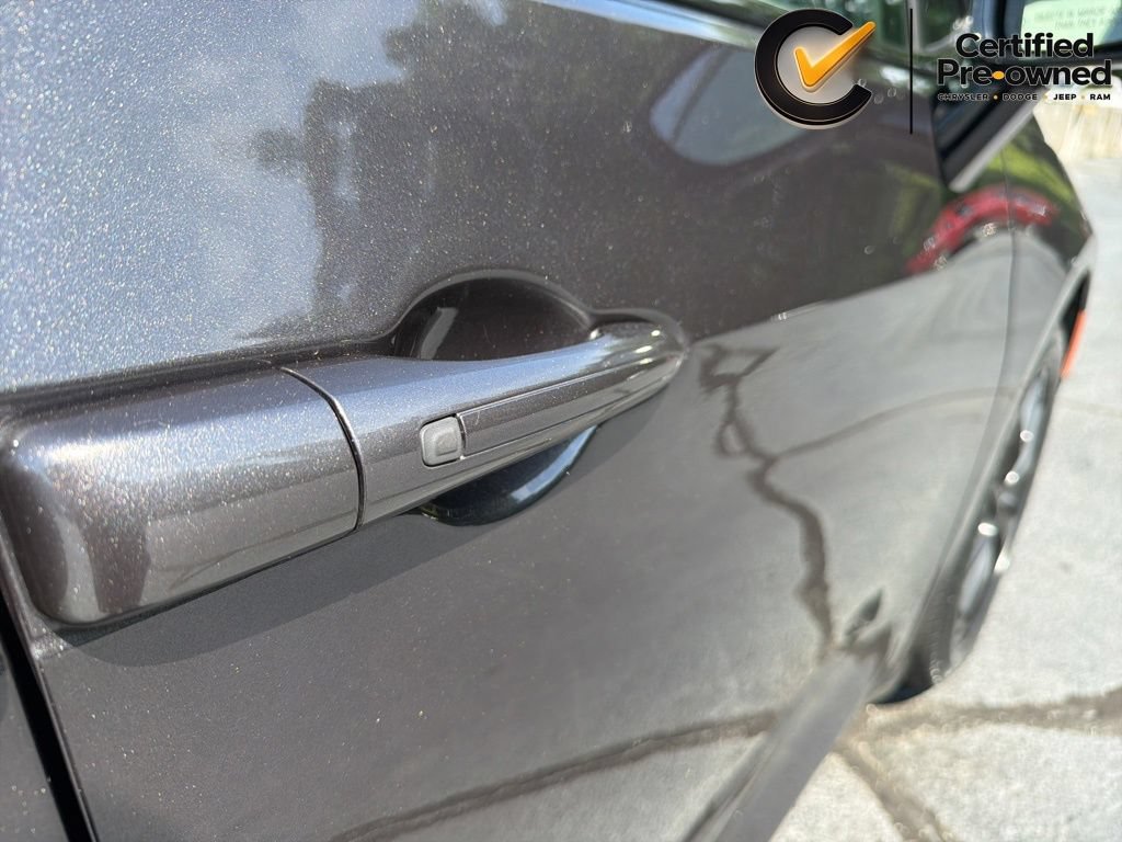 Certified 2023 Chrysler Pacifica Limited w/ Uconnect Theater Family Group AWD/4WD image 40