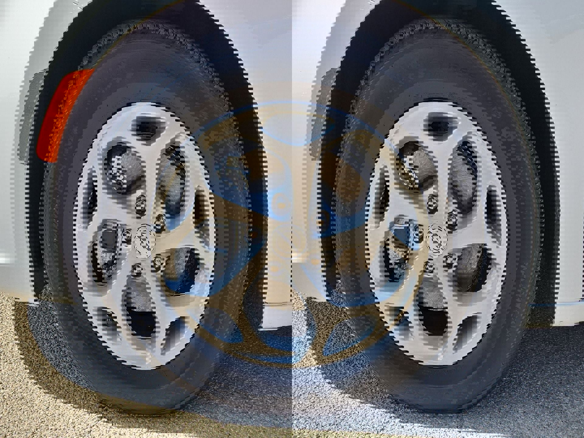 Used 2023 Chrysler Pacifica Limited image 11