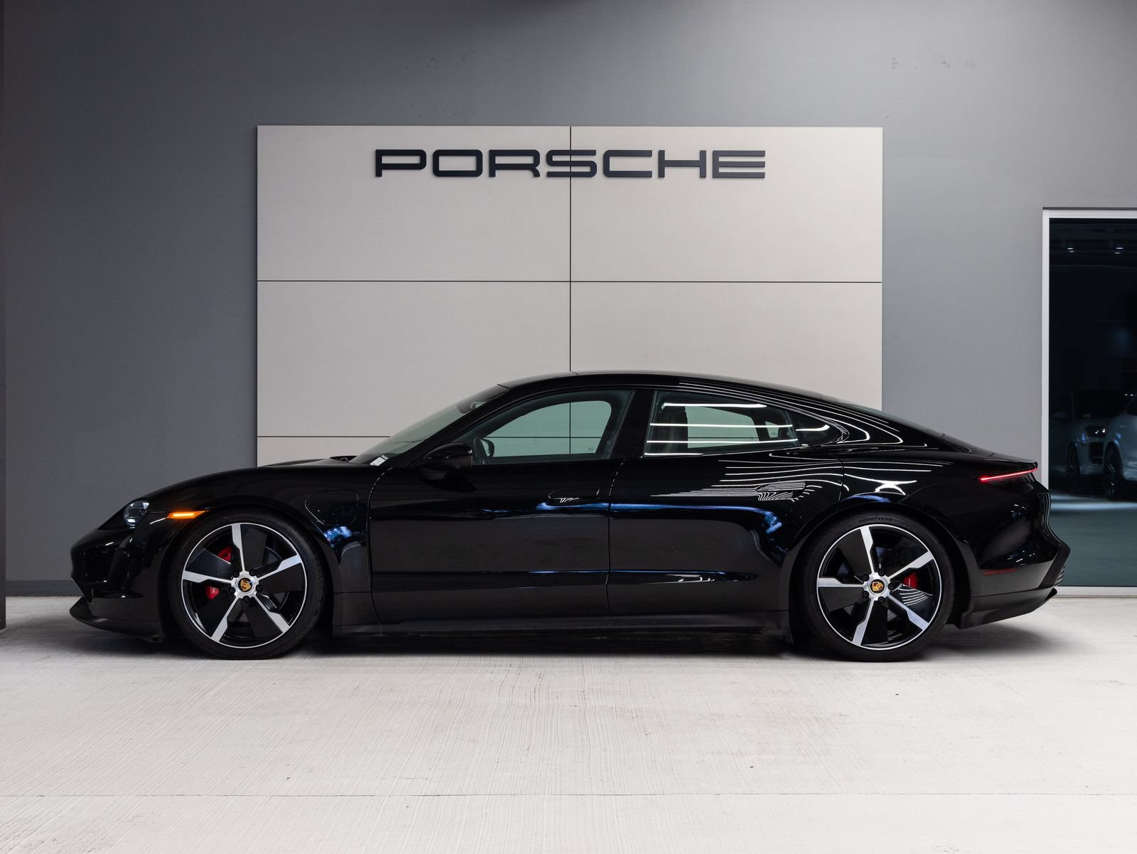 Certified 2023 Porsche Taycan 4S AWD/4WD image 2