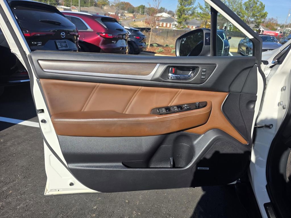 Used 2018 Subaru Outback 2.5i Touring w/ Popular Package #3 image 11